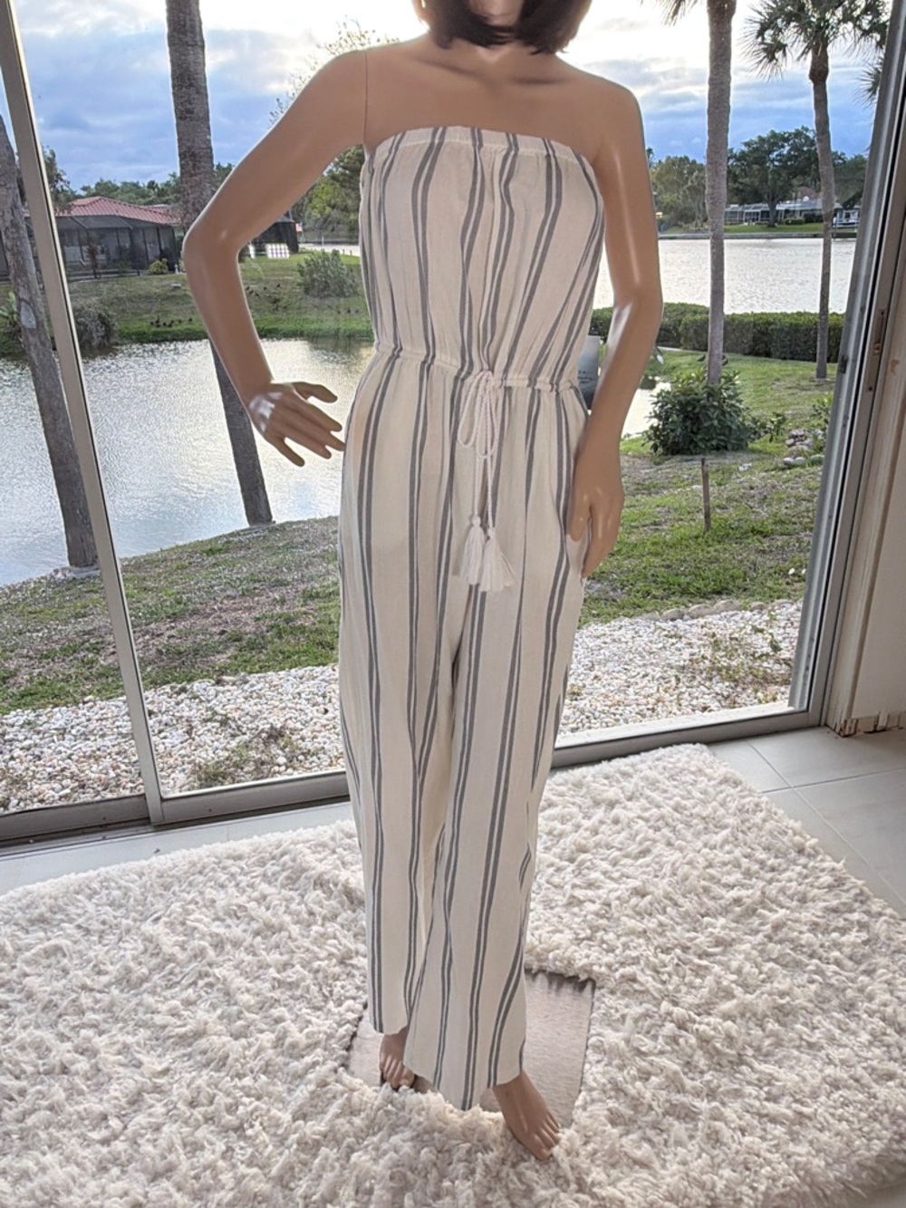 Japna Strapless Vertical-Stripe Jumpsuit in White and Charcoal Grey - Picture 4 of 10